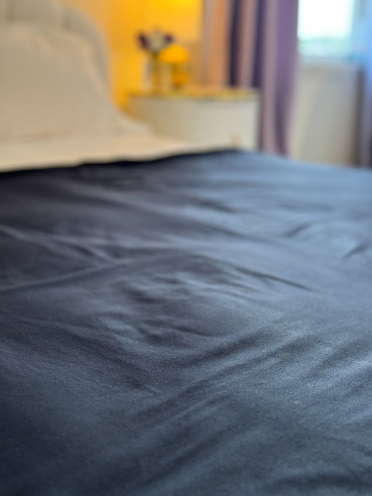 Sleep on organic cotton sateen the superior sex blanket, Black Pearl Purple Shell Venus Mat.